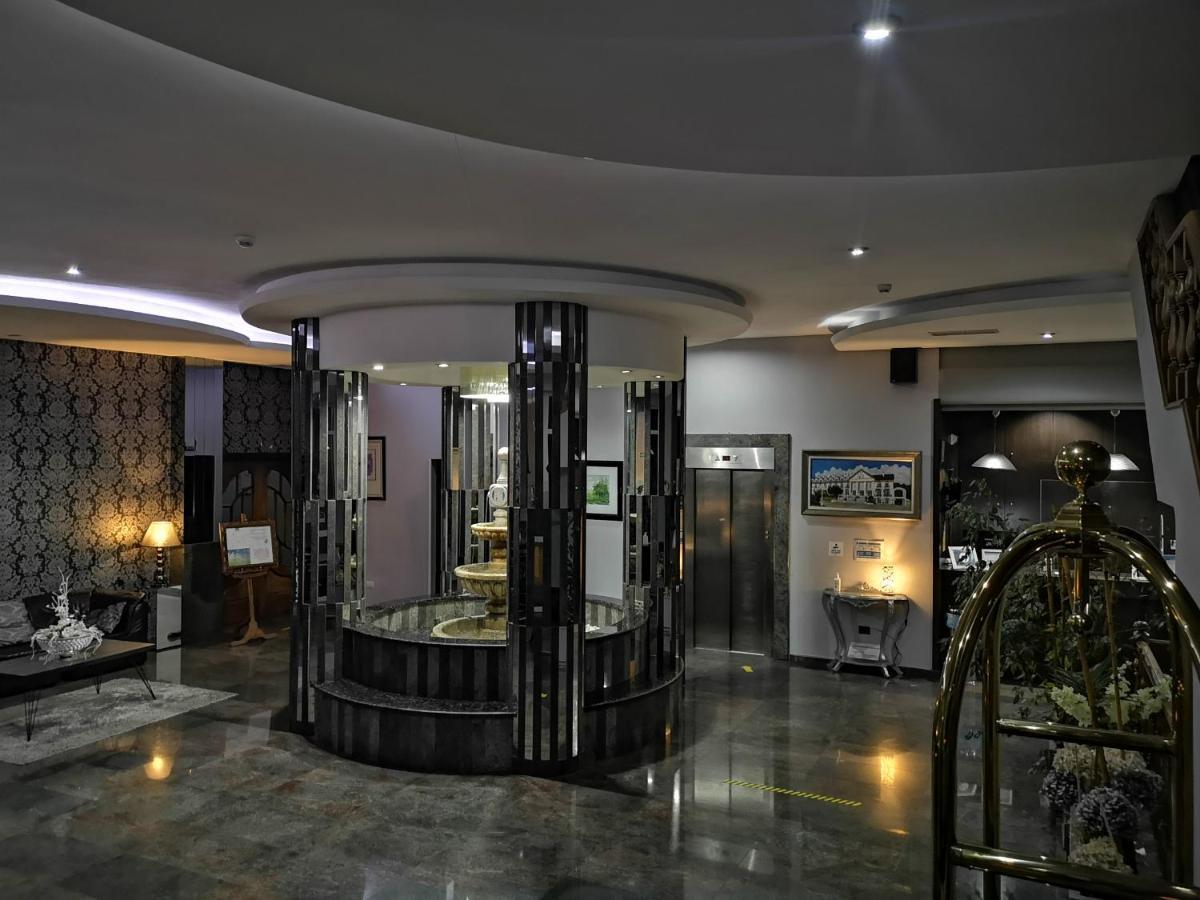 O Val Do Naseiro Hotel Viveiro Buitenkant foto
