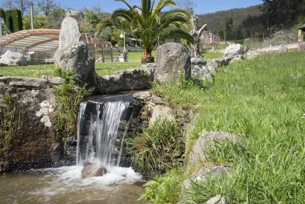 O Val Do Naseiro Hotel Viveiro Buitenkant foto